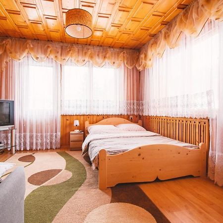 Dom Na Podhalanskiej Gron Luaran gambar