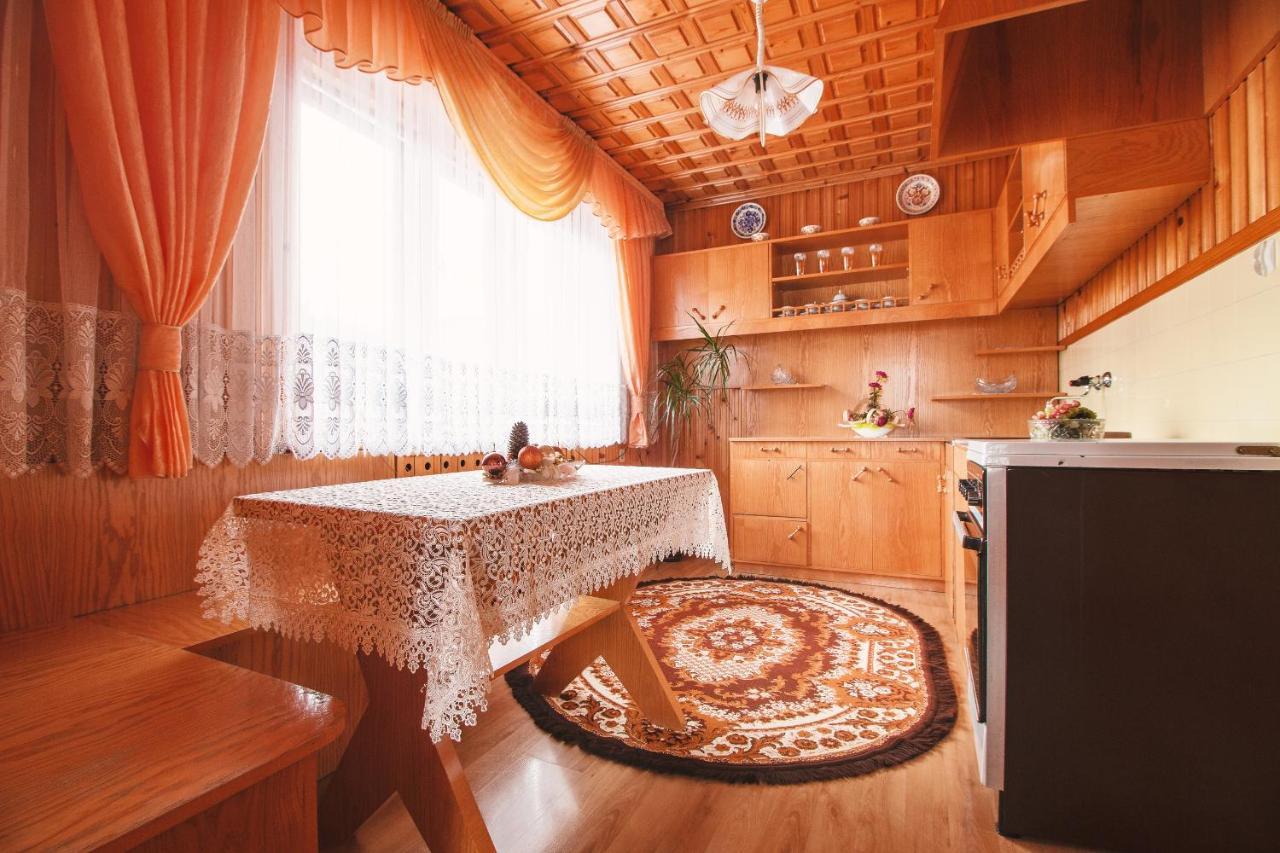 Dom Na Podhalanskiej Gron Luaran gambar